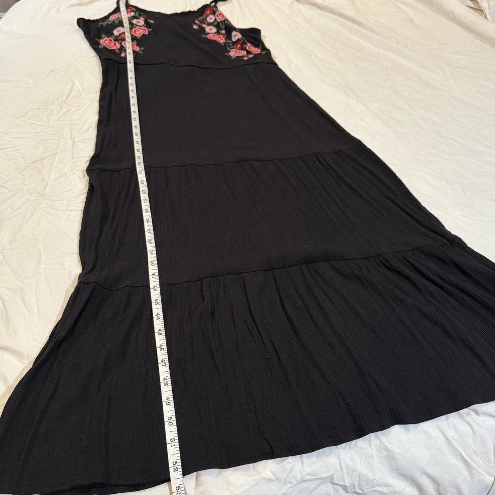 Kelly Renee Embroidered Floral Maxi Dress – Size XL - Picture 8 of 10